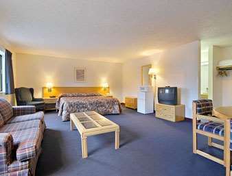 Hotel Super 8 By Wyndham Hot Springs Habitación foto